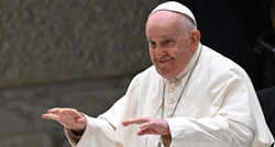 Papa prihvatio poziv čovjeka koji ga je zvao "imbecilom". Želi posjetiti rodnu zemlju