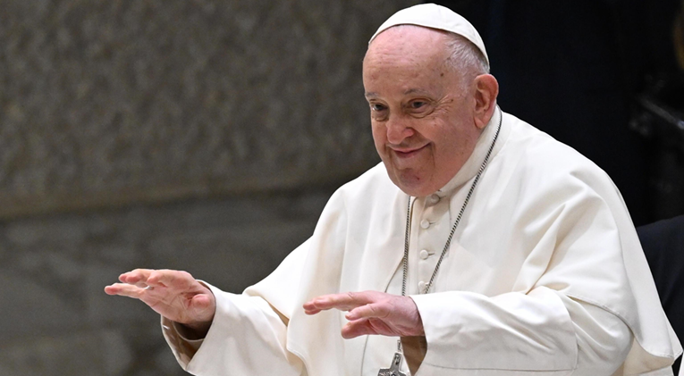 Papa prihvatio poziv čovjeka koji ga je zvao "imbecilom" i "predstavnikom zla"