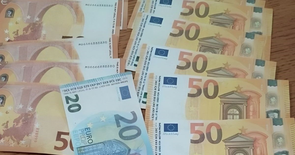 Maloljetnici i 19-godišnjak u Šibeniku kupovali stvari filmskim novcem