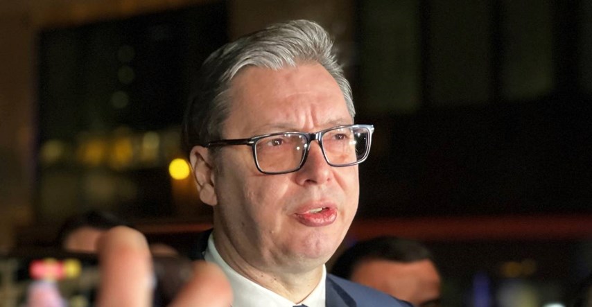 Vučić najavio kadrovski preustroj svoje vladajuće stranke