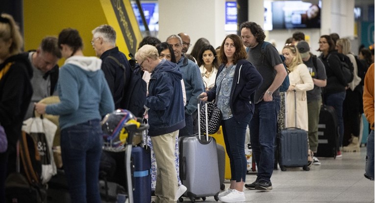 Na londonskom aerodromu otvoren terminal koji je evakuiran zbog "sumnjivog predmeta"