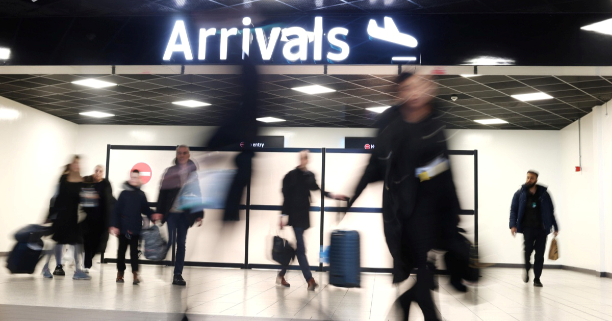 Masovna histerija na Heathrowu? 21 osoba se razboljela, ljudi padali u nesvijest