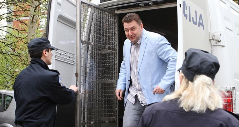 Bio je osuđen zbog mita i izbačen iz nogometa, ali do danas je bio uglednik HNS-a