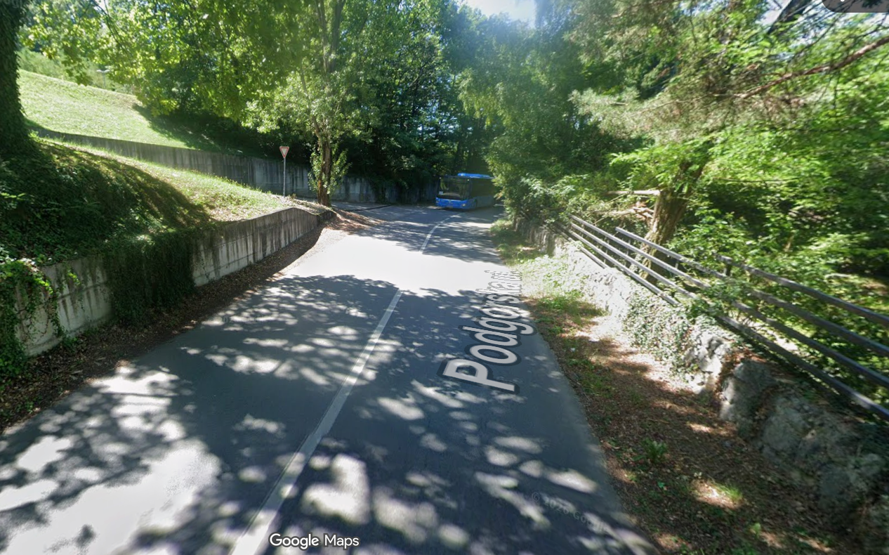 Vozač napao i teško ozlijedio 77-godišnjeg pješaka, policija ga traži