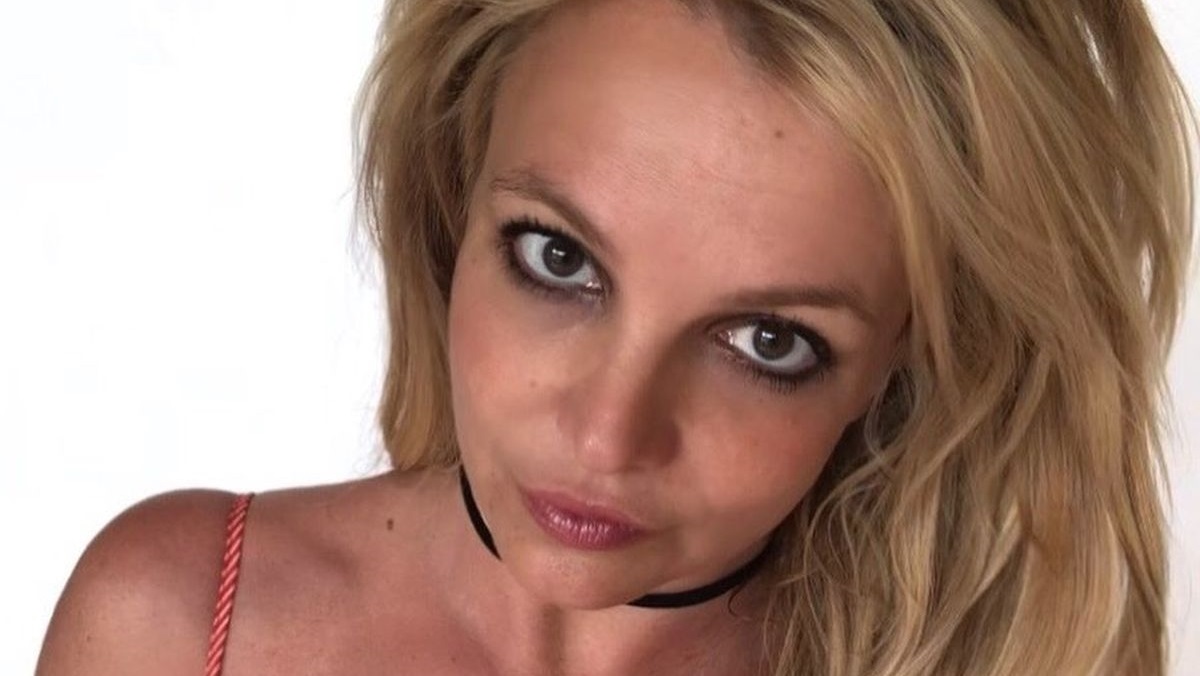Fanovi zbog jedne objave uvjereni da je Britney sad komunistica: "Drugarice Britney"
