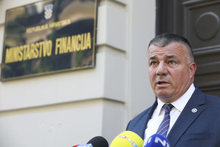 Obrtnička komora o prikrivenom radu: Zašto ubiti kravu zbog jedne šnicle?