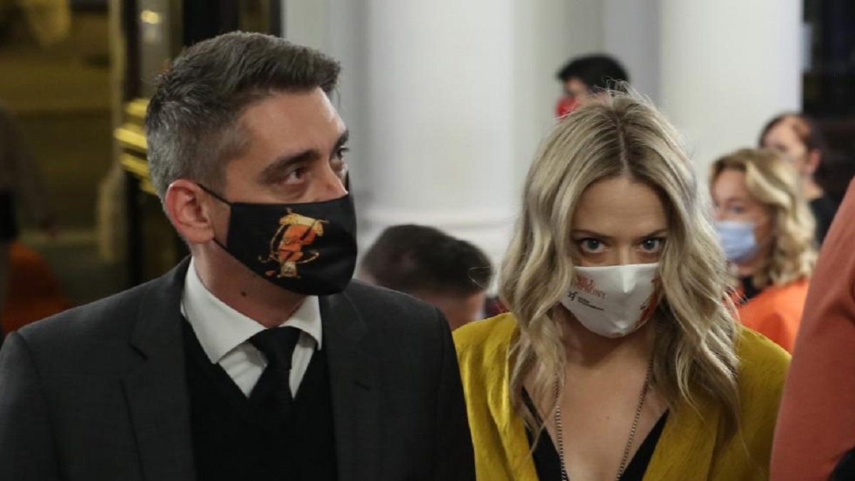 Veljača o svom dekolteu: To je posljedica 5 kila koje sam dobila od ljubavi
