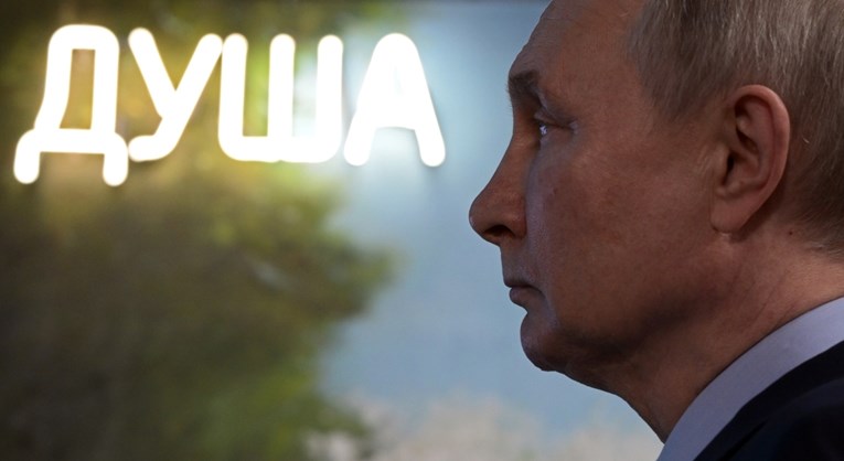 Foreign Policy: Putin je u škripcu. Rusija sve više sliči državi koja se raspada