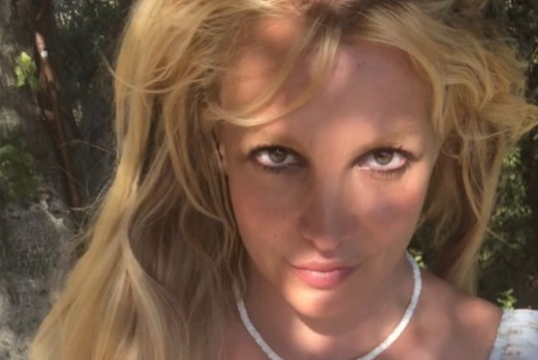 Ljudi se trenutno masovno bore za "oslobođenje" Britney Spears. Evo od koga i zašto