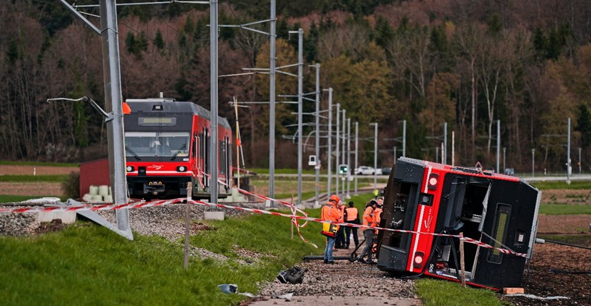 Dva vlaka izletjela s tračnica u Švicarskoj, više ozlijeđenih