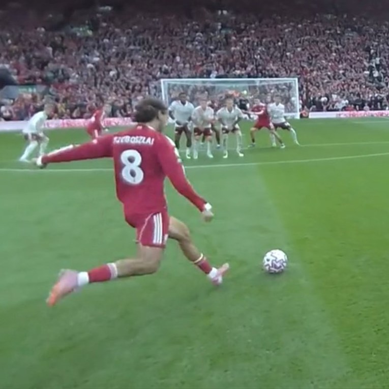 Gol Liverpoola iz sučeve perspektive. Pogledajte majstoriju snimljenu kamerom na sucu