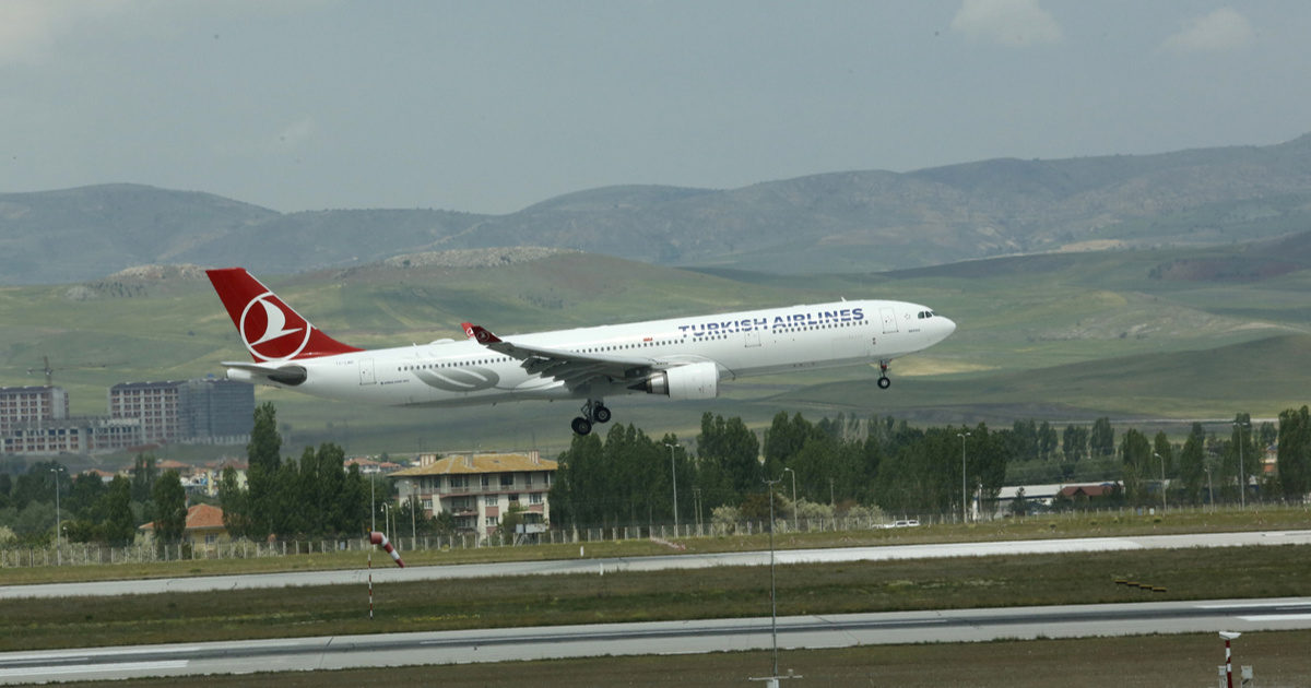 Avion prisilno sletio u Barceloni zbog naziva putnikove WiFi mreže