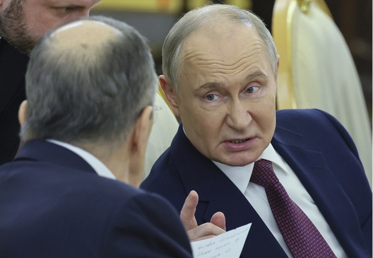 Kremlj tvrdi da Lavrov i Putin nisu u svađi