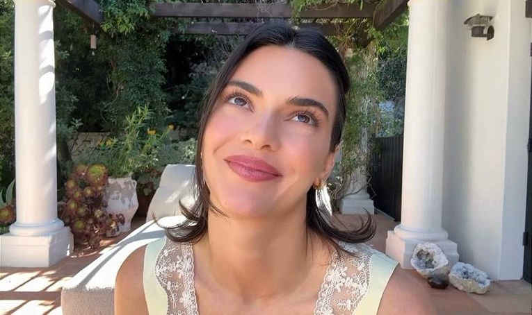 Kendall Jenner otkrila gdje je izgubila nevinost. Kris iznenađena