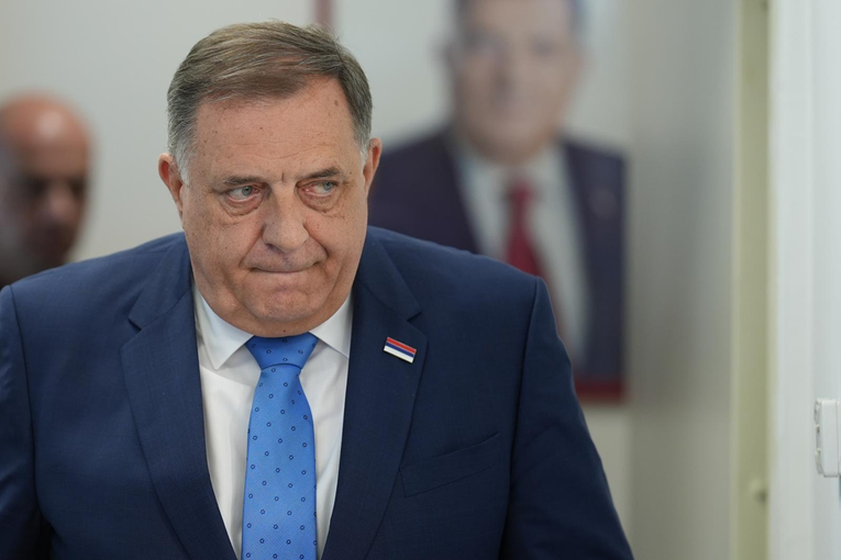Dodik: Ako Schmidt nametne zakon o državnoj imovini, isti tren proglašavamo neovisnost