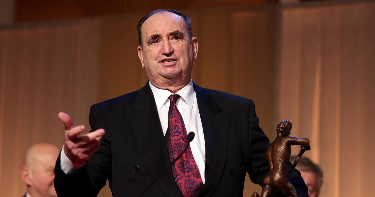 Jedan od najvećih naših vaterpolista ikad. Na treninge je išao plivajući