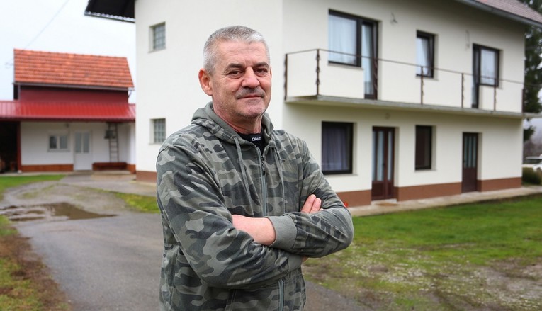 Susjed poginulog: Jučer smo se čuli, poslao mi je poruku da mu nahranim psa