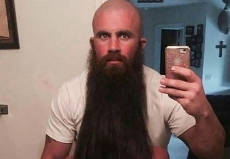 Vidite li zašto je ova fotografija bradatog tipa postala hit?