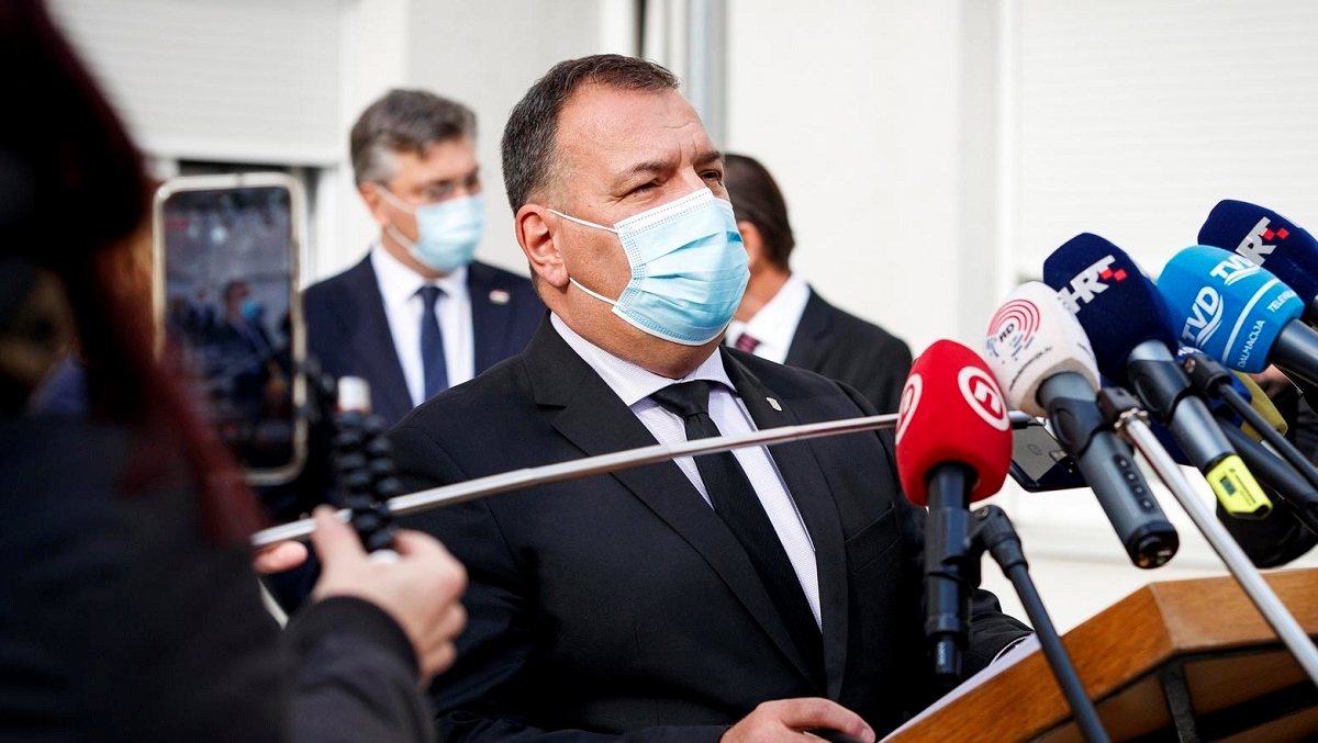 Beroš u Splitu: Mladi nagovaraju starije da se ne cijepe. Dosta tog dišpeta