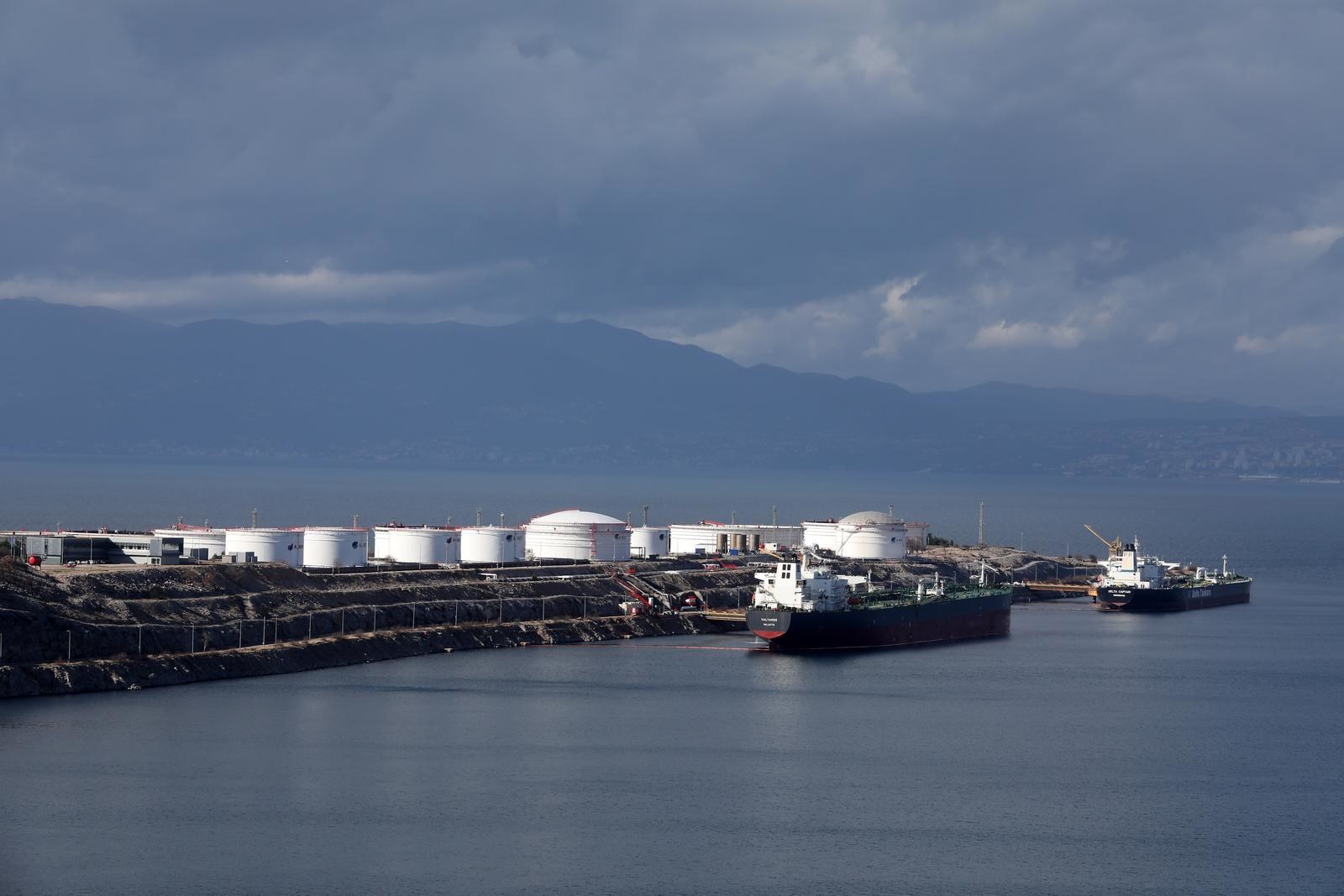 MOL teško optužio Janaf, stigao odgovor