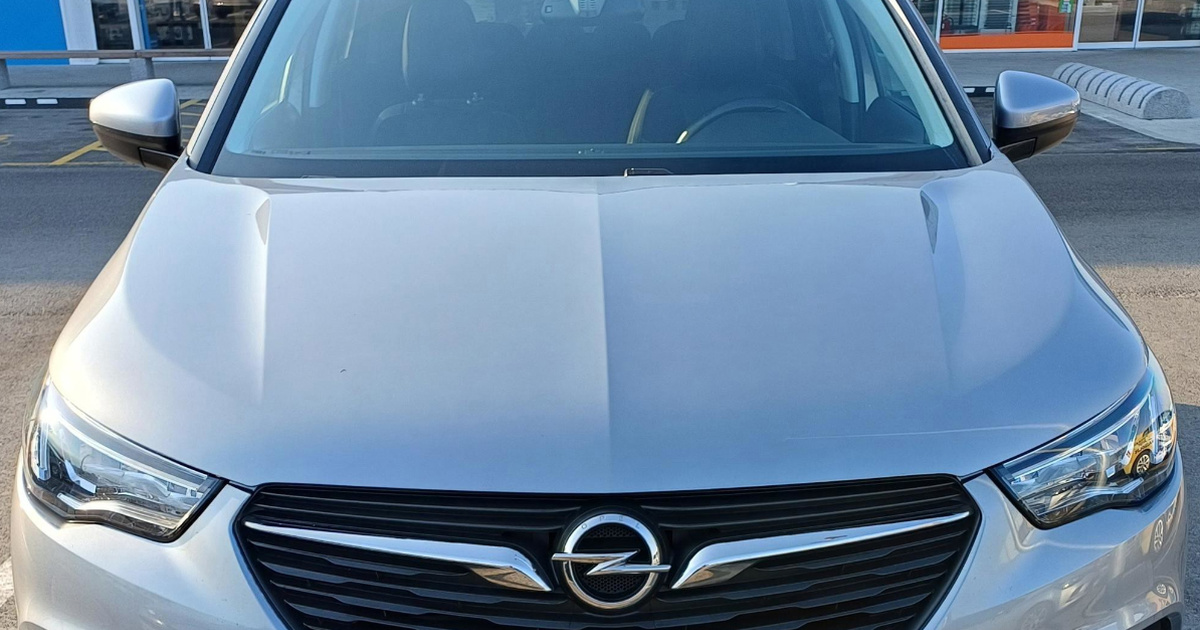 Ovaj Opel Grandland ima samo 59.500 km i jamstvo do 2027. Prodaje se