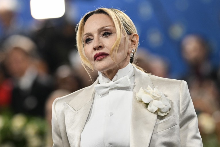 Otkrivena rodbinska veza Madonne i britanske kraljice, ljudi u čudu