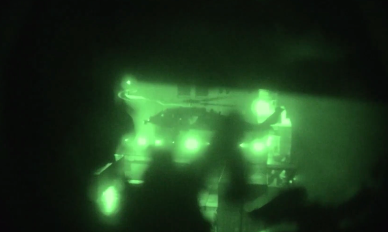 Objavljena dramatična snimka upada marinaca na iranski brod