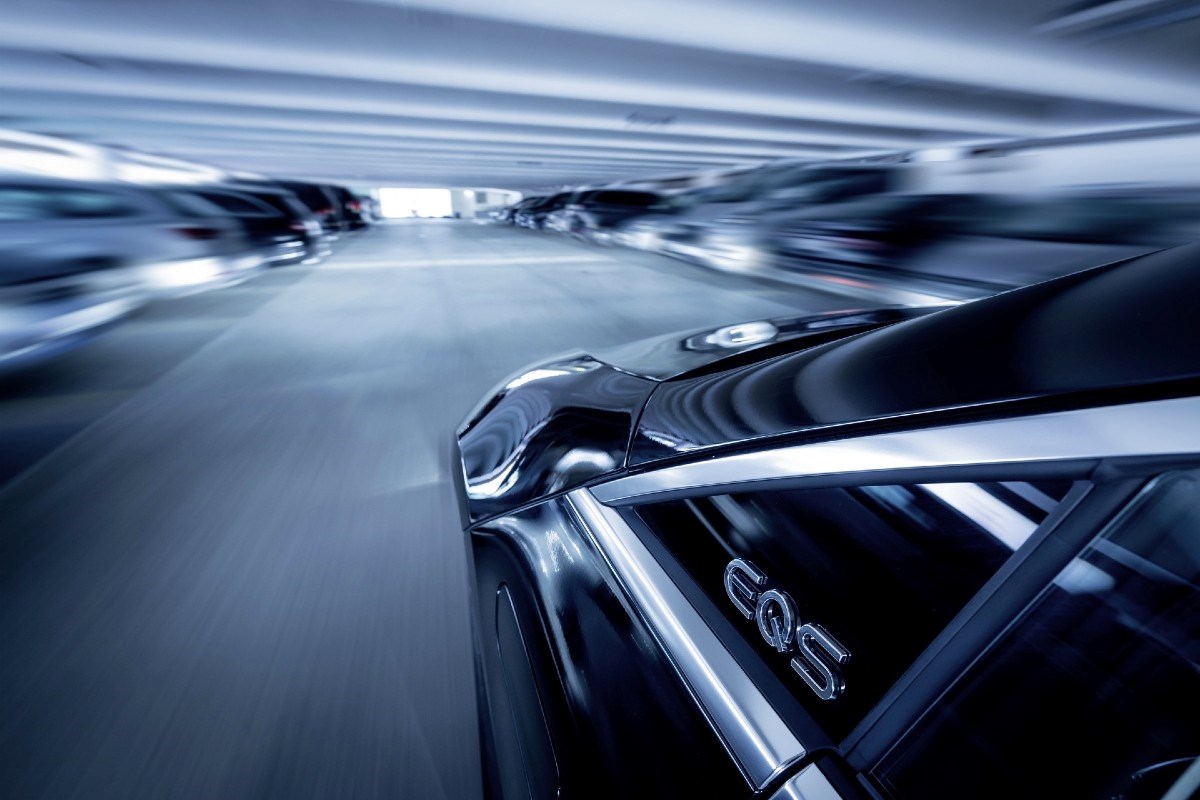 Mercedes je prvi koji smije voziti bez vozača