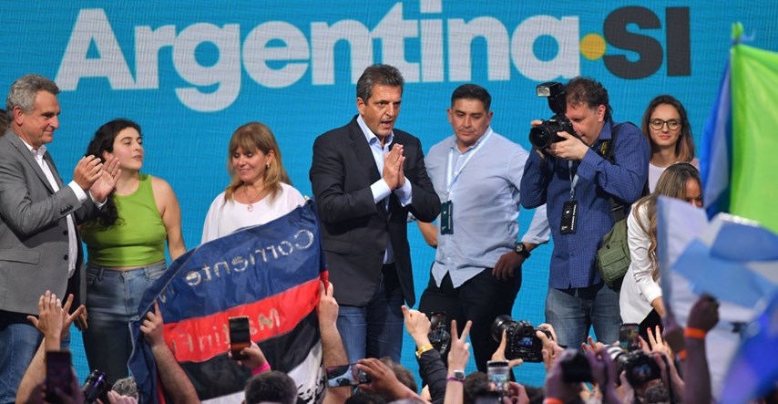 Obrat u Argentini, trenutni ministar u prvom krugu pobijedio ekscentričnog desničara
