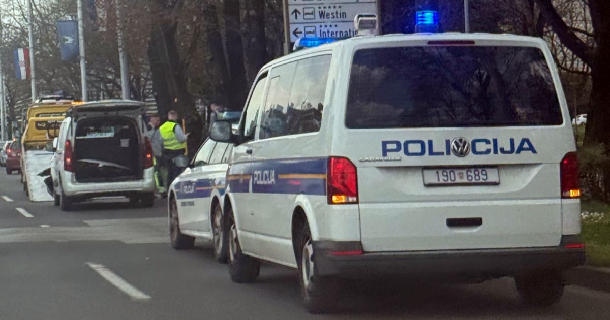 Rimčev testni robotaksi u prometnoj u centru Zagreba