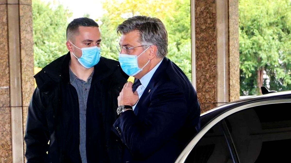 Plenković je dobio pismo s bijelim prahom, u pismu su mu prijetili smrću