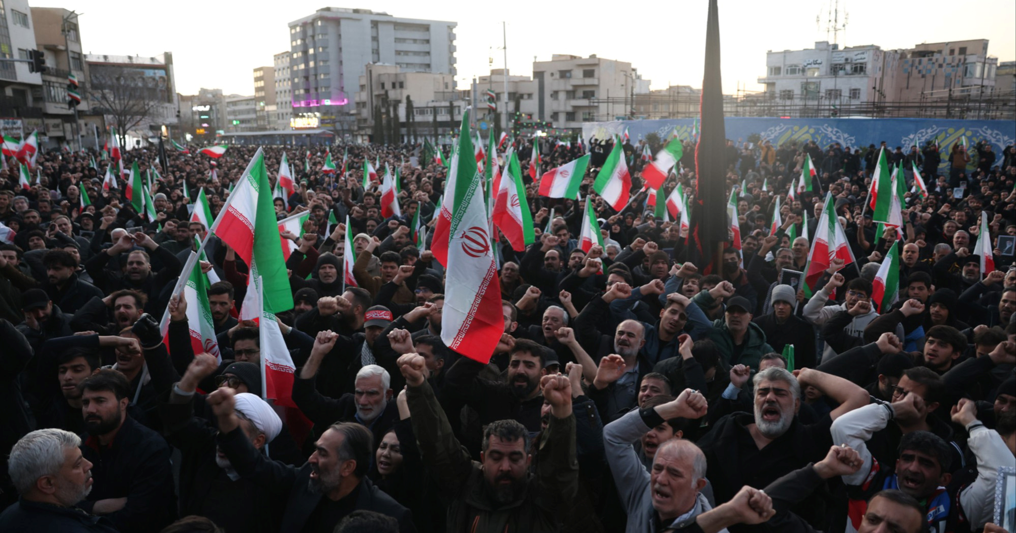 Unuk ajatolaha Homeinija Irancima: Ne napuštajte ulice i džamije, nosite crnu odjeću