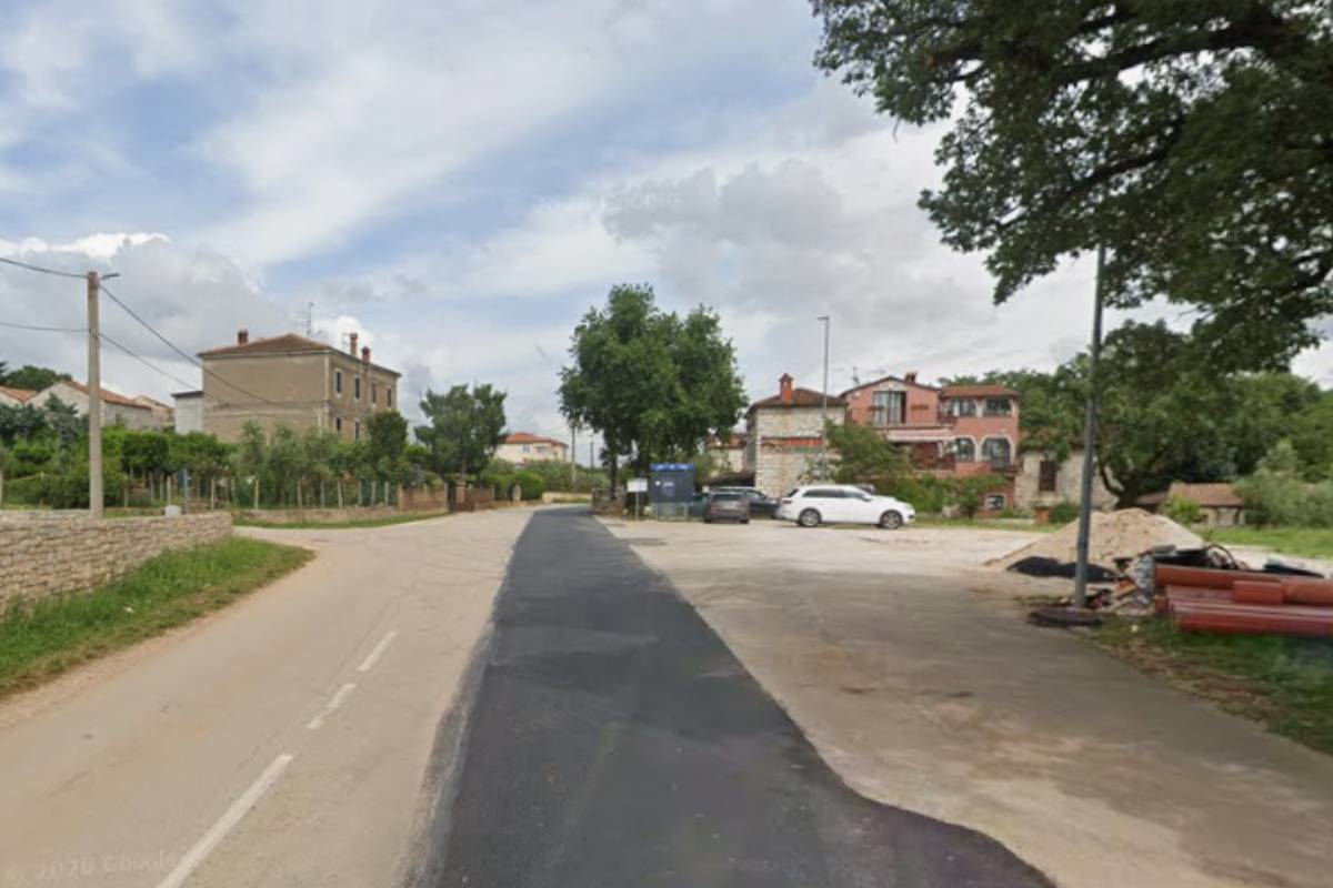 Trojica maloljetnika u Istri ukrala 11 električnih bicikala