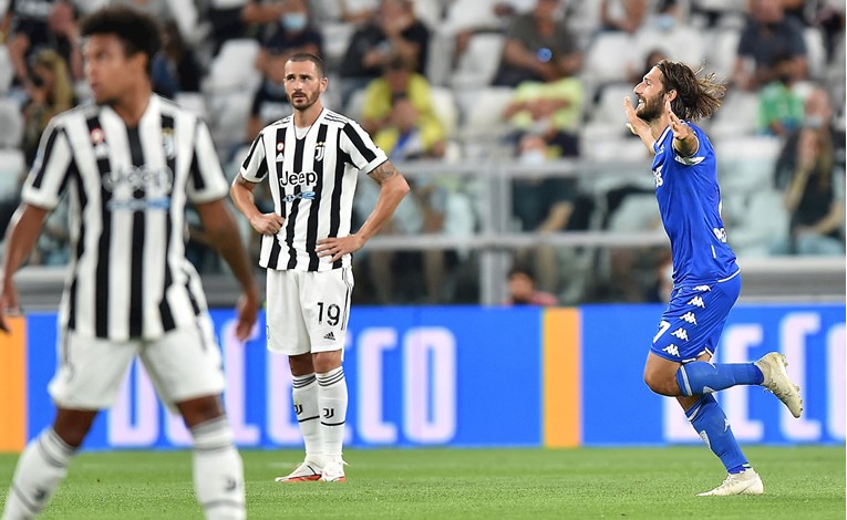 Juventus u prvoj utakmici nakon odlaska Ronalda doživio šokantan poraz
