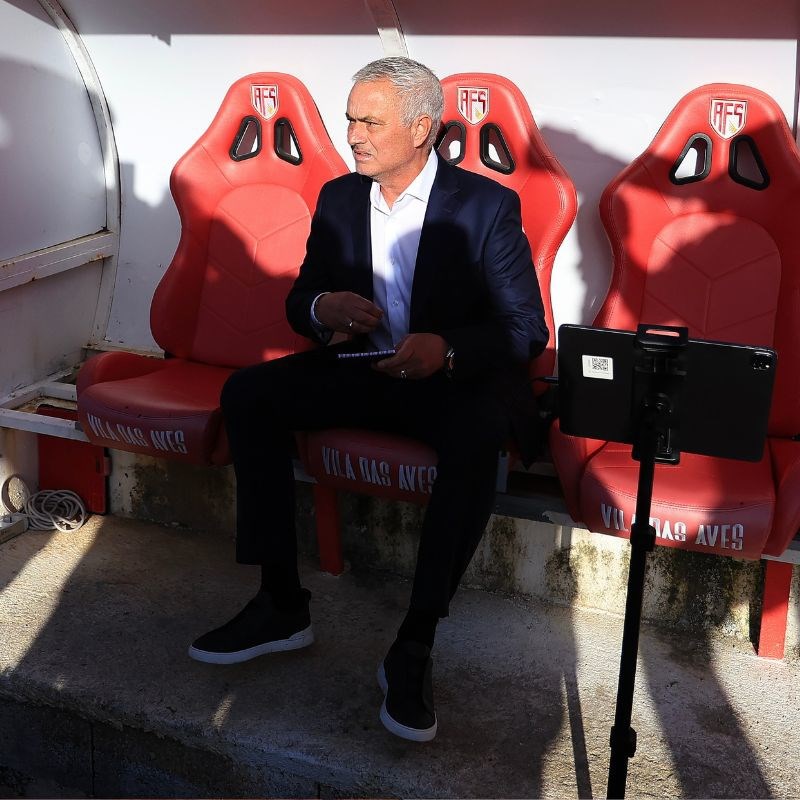 Mourinho: Da sam ostao kod kuće do kraja sezone, zaradio bih više nego u Benfici