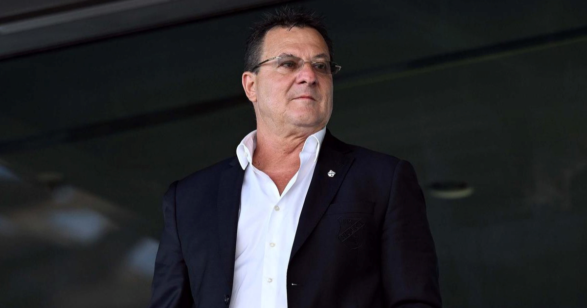 Bijesni Mišković napustio tribine u Puli. Rijeka poslala dopis Istri