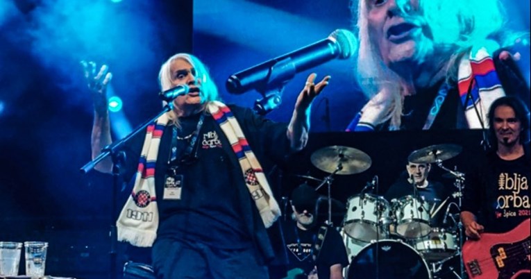 Pogledajte fotke s koncerta Riblje čorbe u Sloveniji, Bora nosio Hajdukov šal
