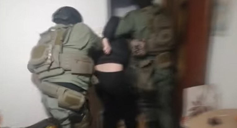 VIDEO Objavljena snimka uhićenja bjegunca koji je u Splitu autom udario policajca