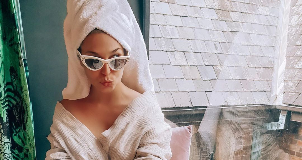 Sonja Kovač pozirala u kadi i pohvalila se omiljenim sandalama modnih ovisnica