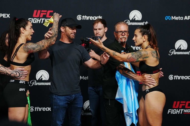 VIDEO UFC borkinja bacala kondome na suparnicu s OnlyFansom: Kur*e se plaćaju novcem