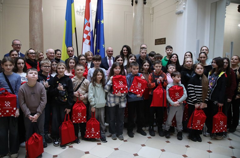 Grlić Radman primio ukrajinsku djecu, Đurđa Adlešič primila ukrajinsko priznanje