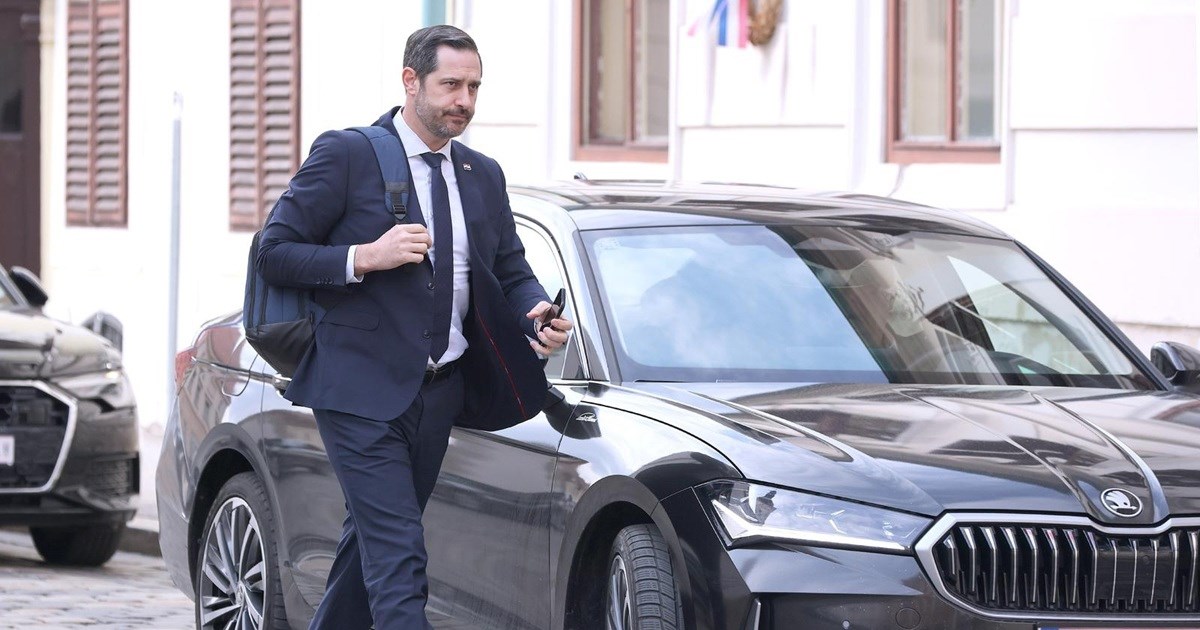 HDZ-ov ministar: Pisanje Nacionala je sramotno