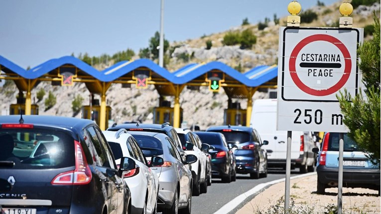 Za vikend devet posto više naplaćene cestarine nego lani