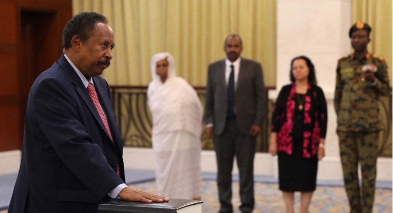 Sudanski premijer koji je svrgnut u vojnom puču vraćen na vlast