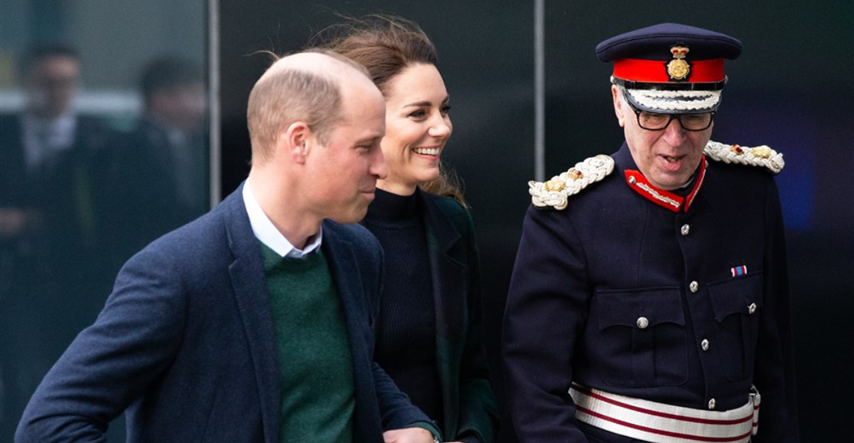 Kraljevska obitelj viđena u javnosti prvi put nakon objave Harryjeve autobiografije