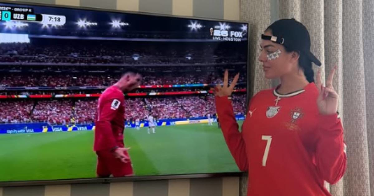 Dok su druge WAGsice na stadionu, Georgina pokazala odakle bodri Ronalda