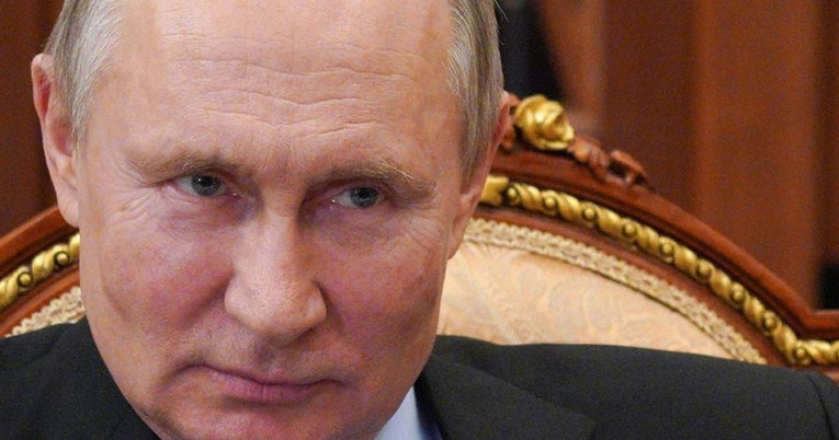 Putin zbog pandemije proglašava 10 neradnih dana