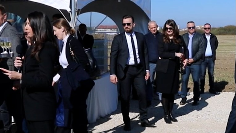 Plenkovićev tjelohranitelj privukao pažnju Hrvatica