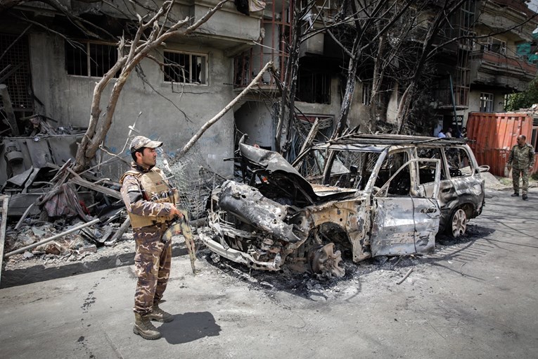 U Kabulu eksplodirala autobomba, ranjeni deseci ljudi