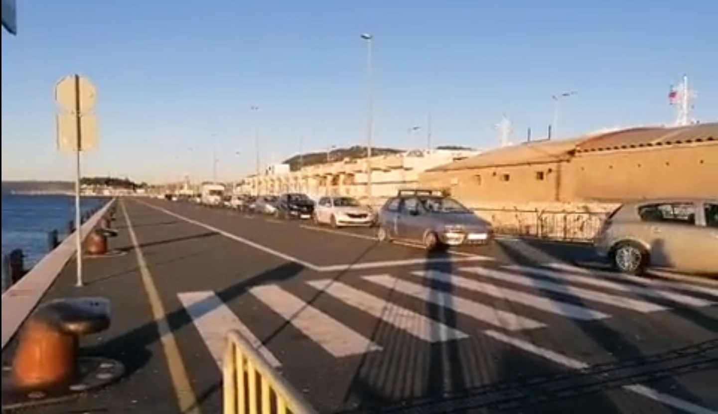 VIDEO U splitskoj luci krenulo drive-in testiranje, pogledajte kako to izgleda